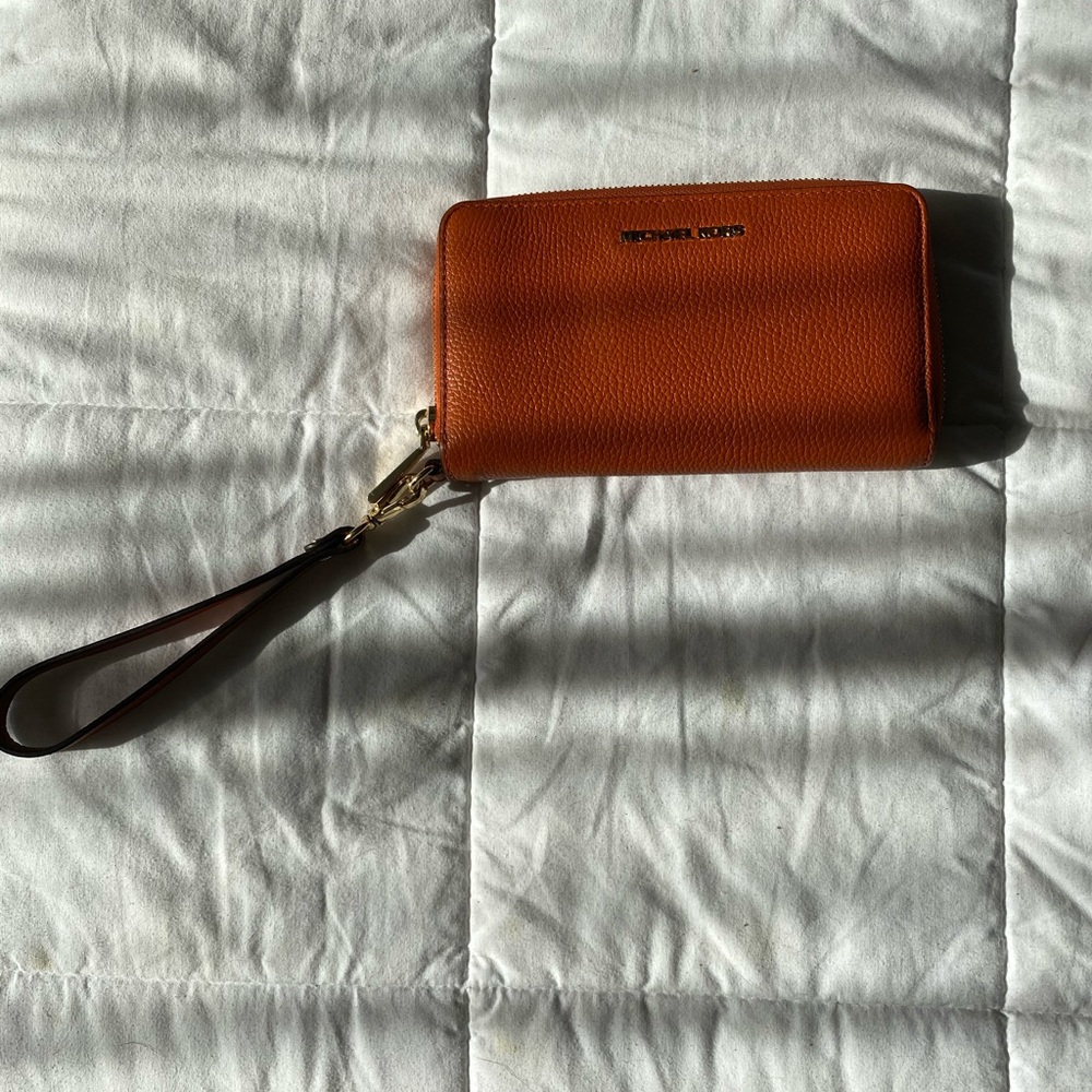 Michael Kors wristlet